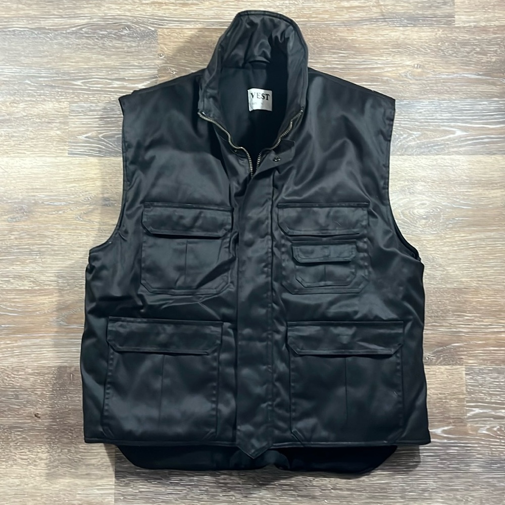 Black Thick Oversized Cargo Vest